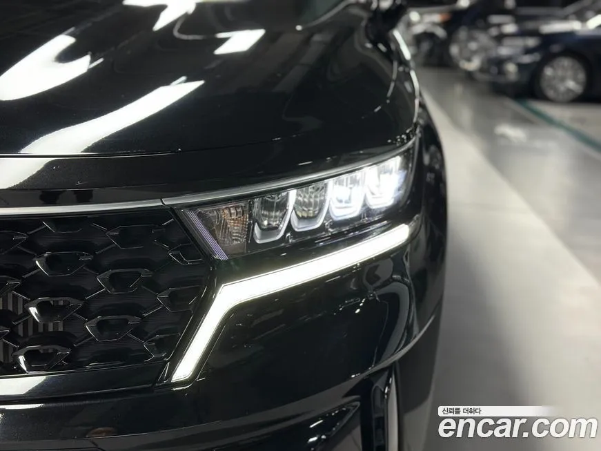 Kia Sorento — фото 3