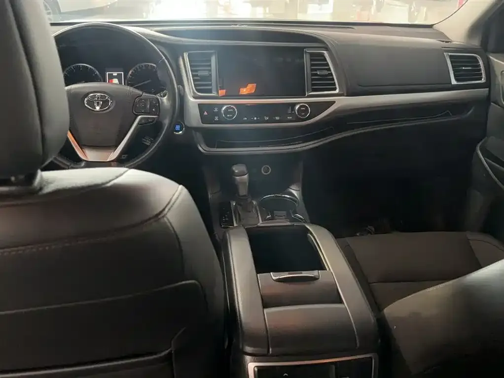 Toyota Highlander 2021 из CN, фото 10