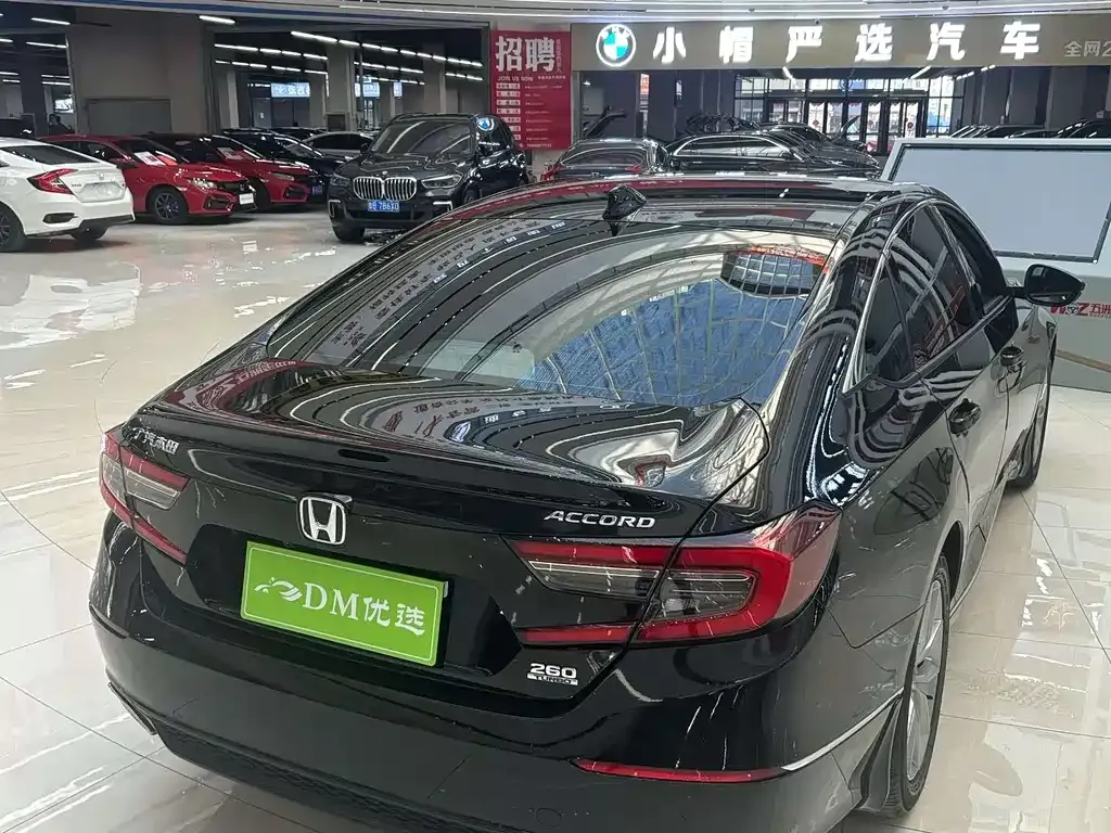 Honda Accord — фото 9