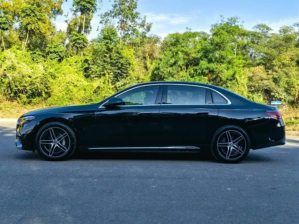 Mercedes-Benz E-Class 2024 из CN, фото 4