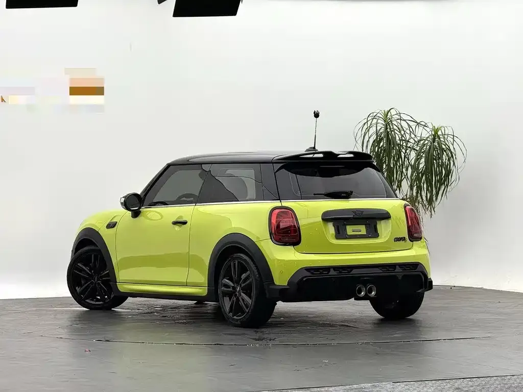 MINI Cooper (3-door) 2022 из CN, фото 6