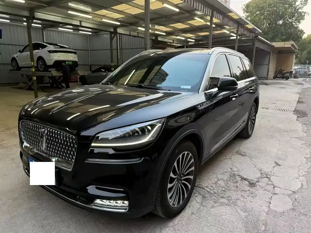 Lincoln Aviator 2024 из CN, фото 1
