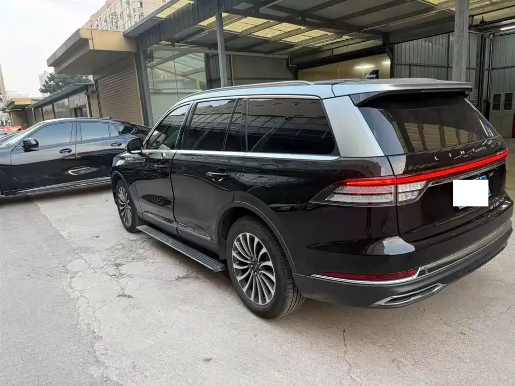 Lincoln Aviator 2024 из CN, фото 2