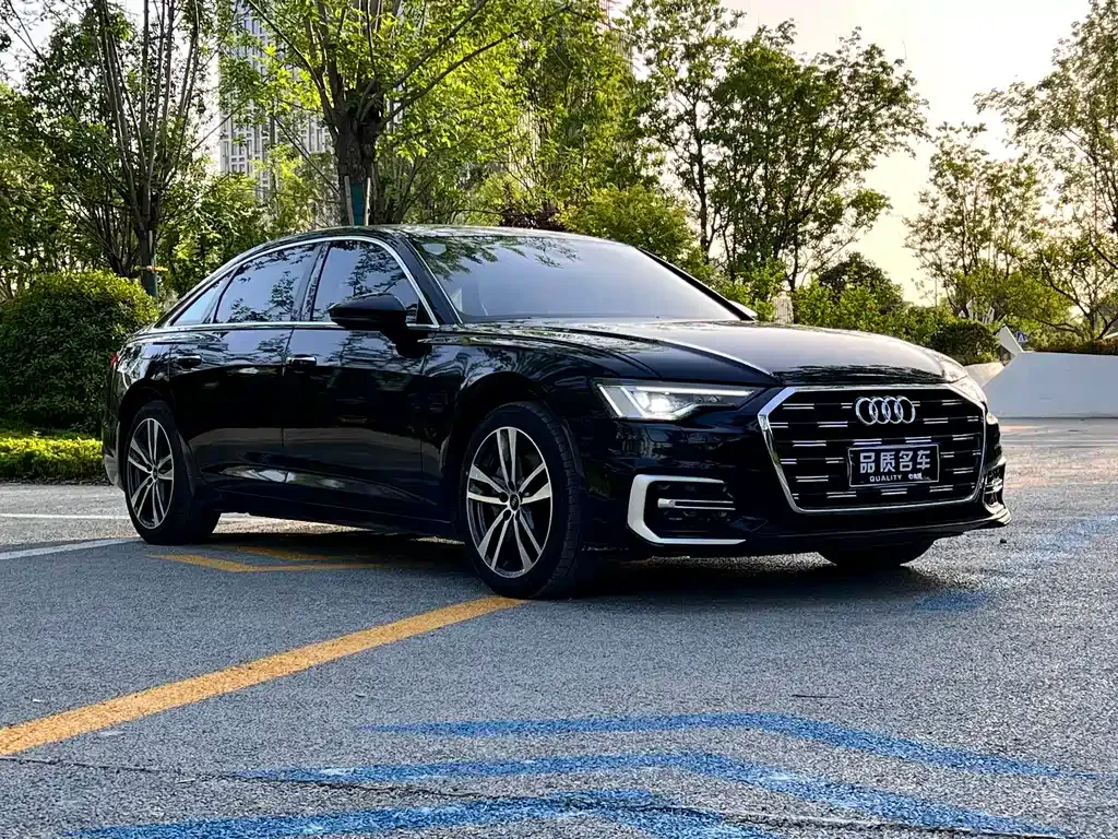 Audi A6L — фото 2