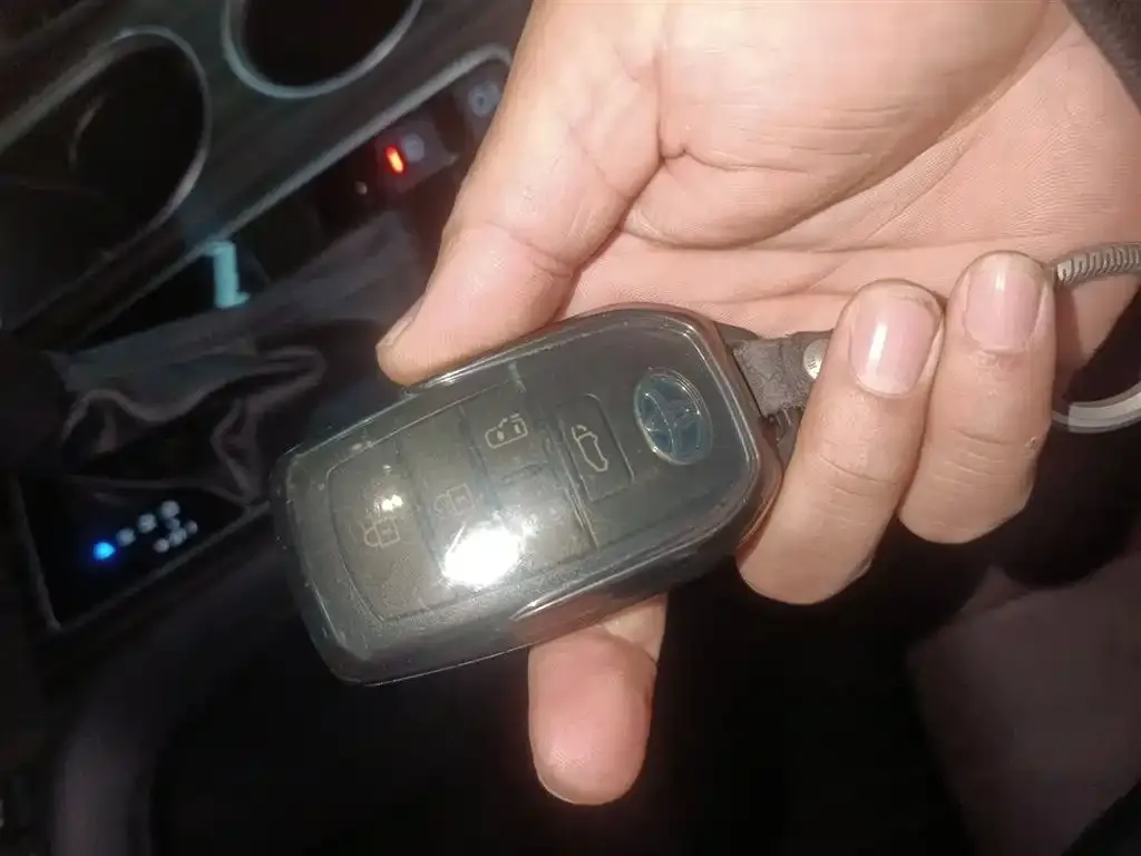 Toyota Granvia 2023 из CN, фото 9