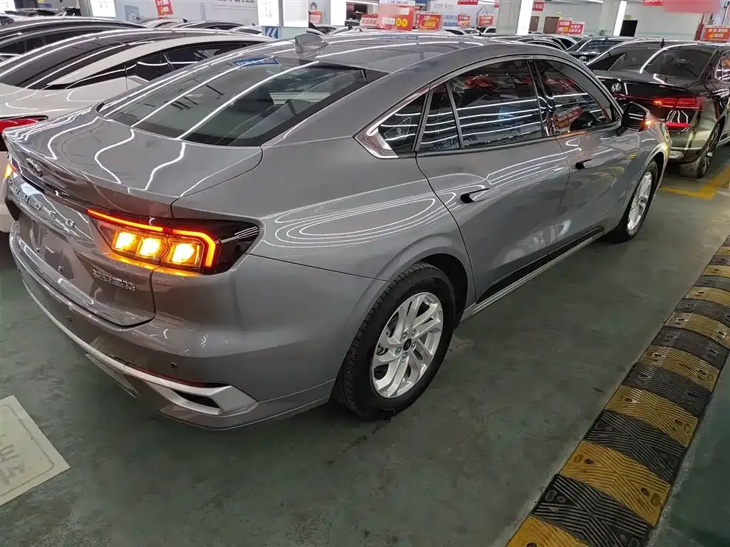 Ford Mondeo 2023 из CN, фото 7
