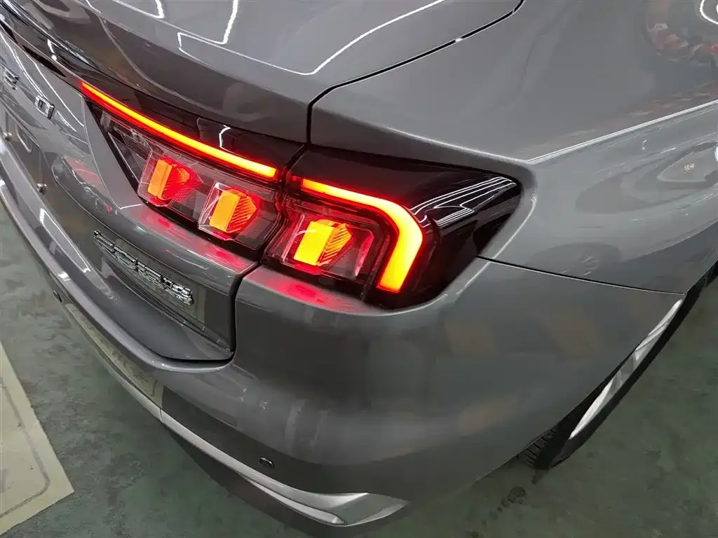 Ford Mondeo 2023 из CN, фото 8