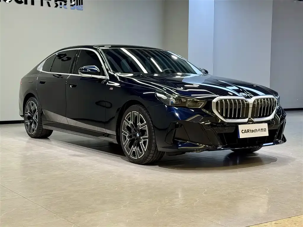 BMW 5 Series — фото 3