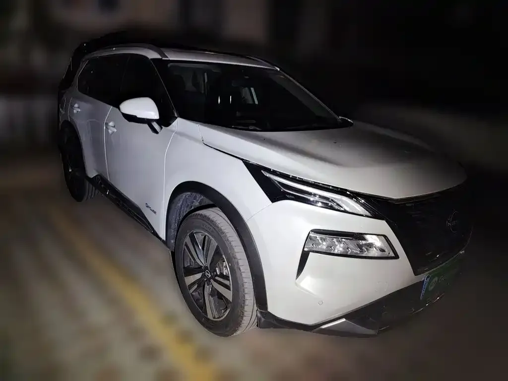Nissan X-Trail 2025 из CN, фото 4