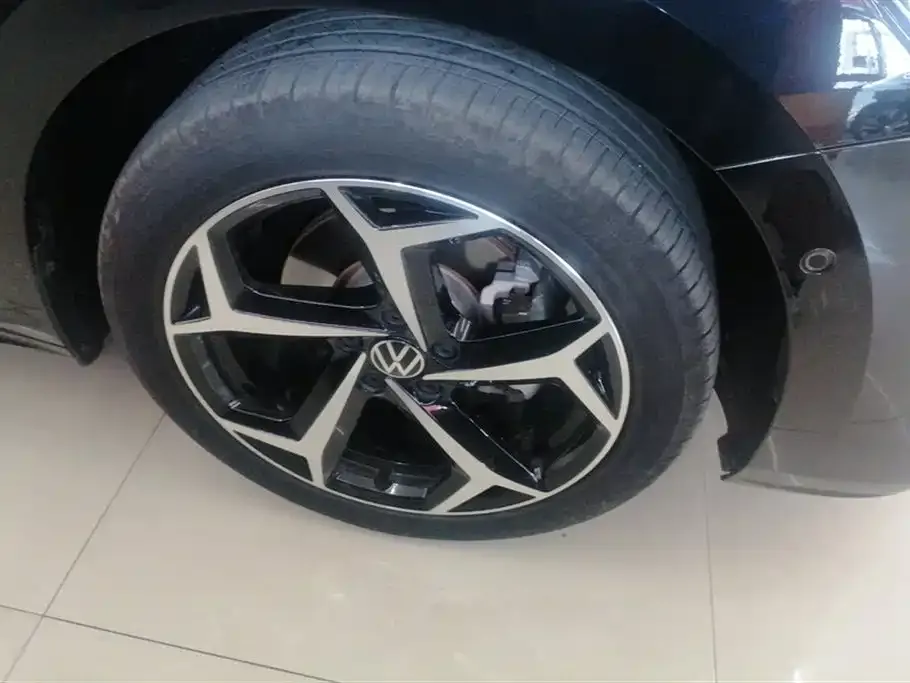 Volkswagen Passat 2024 из CN, фото 6