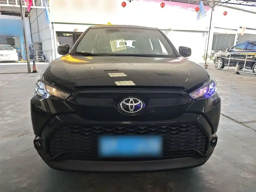 Toyota Frontlander 2023 из CN, фото 3