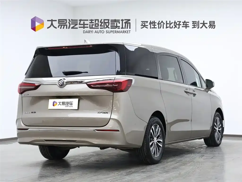 Buick GL8 2022 из CN, фото 3