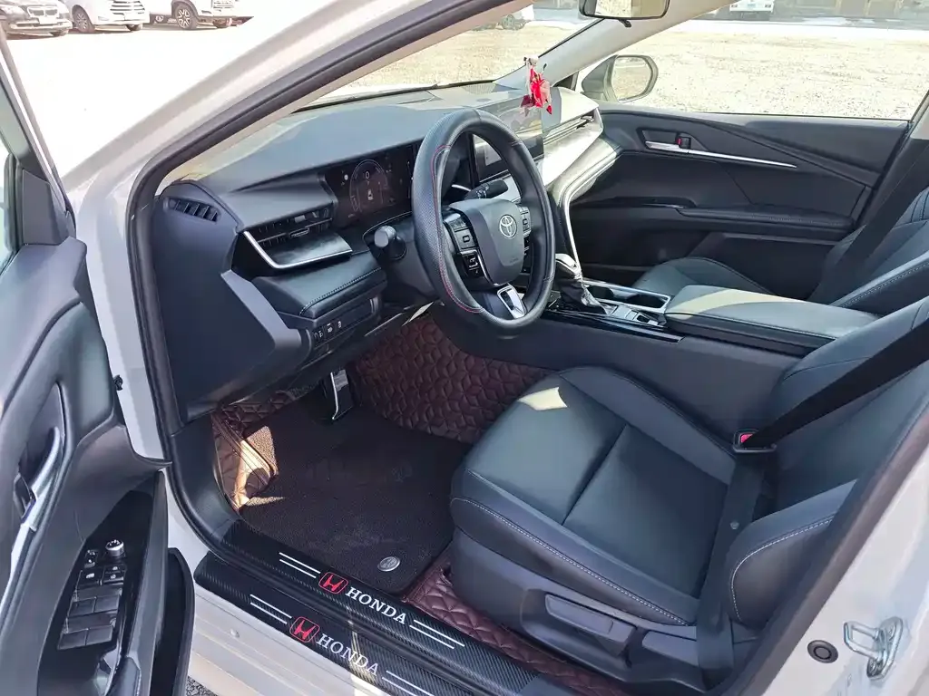 Toyota Camry 2025 из CN, фото 4