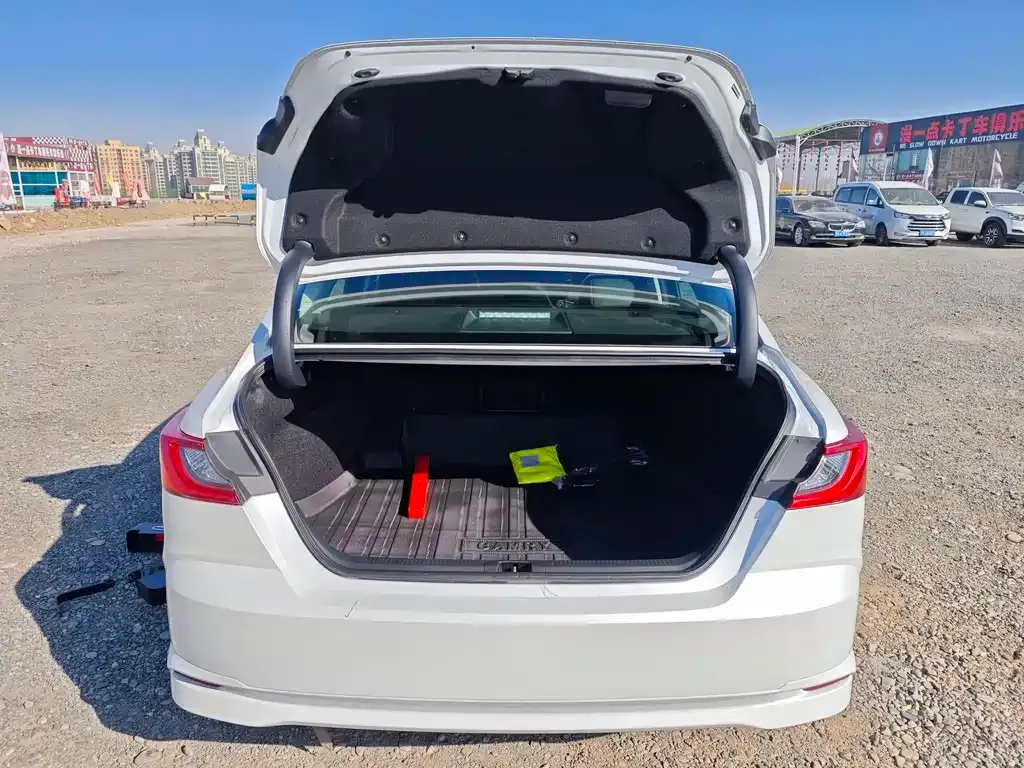 Toyota Camry 2025 из CN, фото 8
