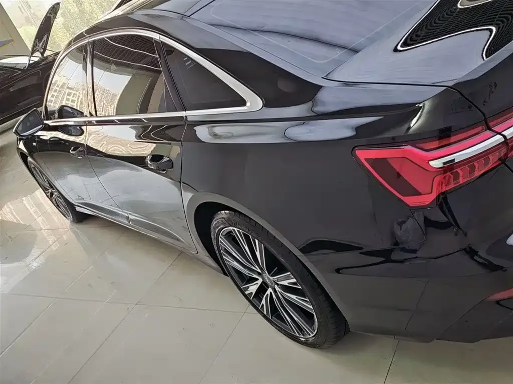 Audi A6L 2022 из CN, фото 5