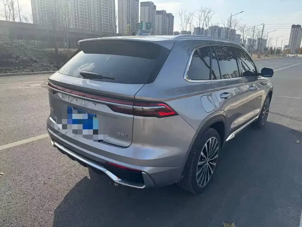 Geely Xingyue L — фото 9