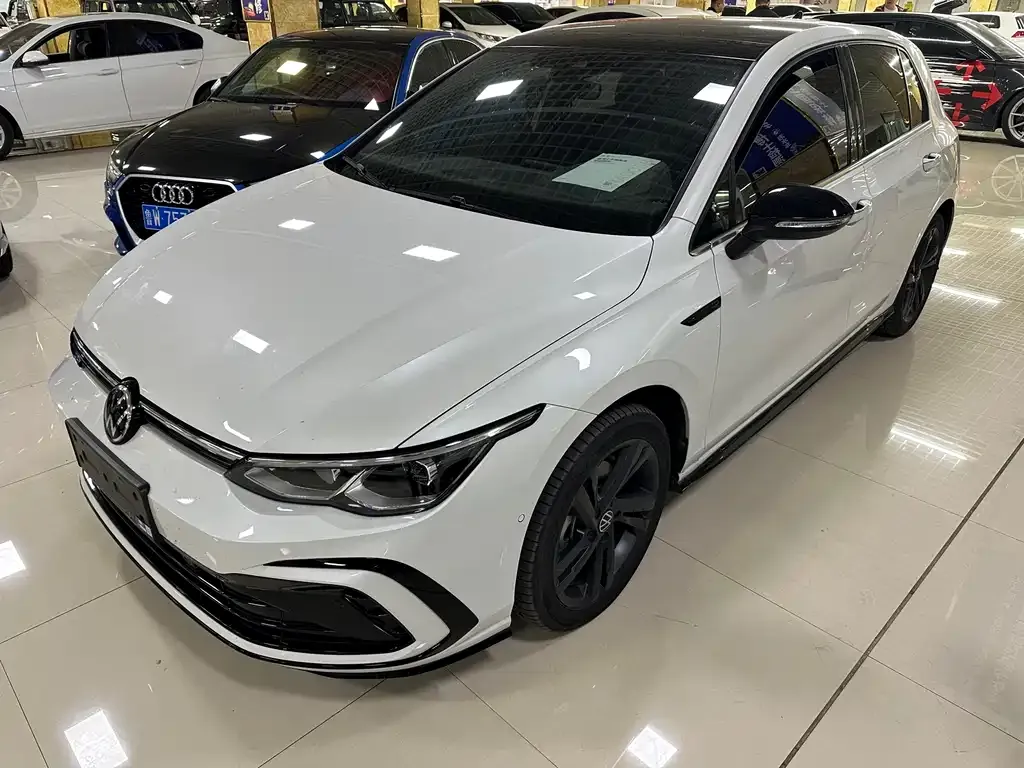 Volkswagen Golf 2022 из CN, фото 1