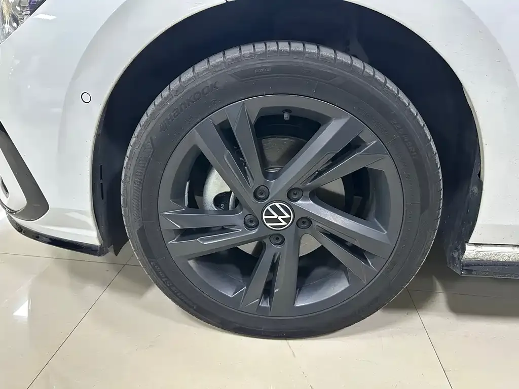 Volkswagen Golf 2022 из CN, фото 4