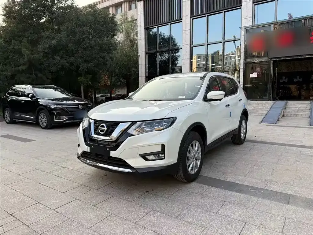 Nissan X-Trail — фото 2