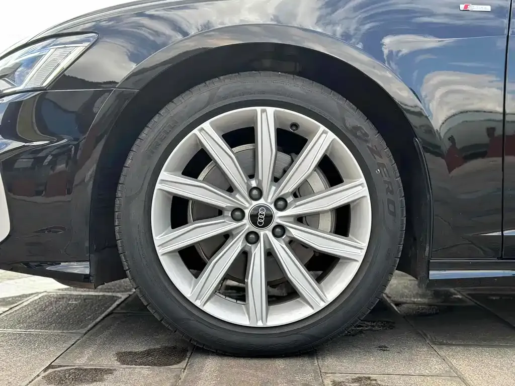 Audi A6L — фото 4