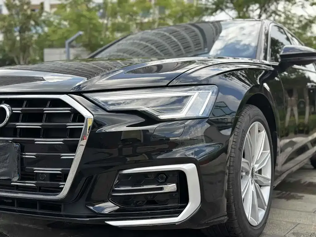 Audi A6L — фото 5