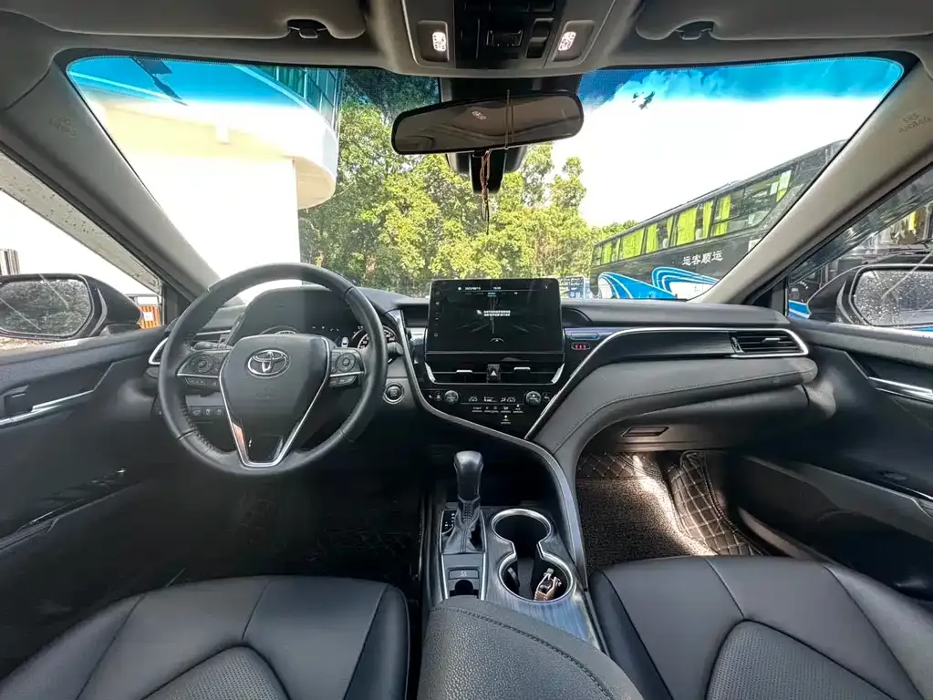 Toyota Camry 2022 из CN, фото 5