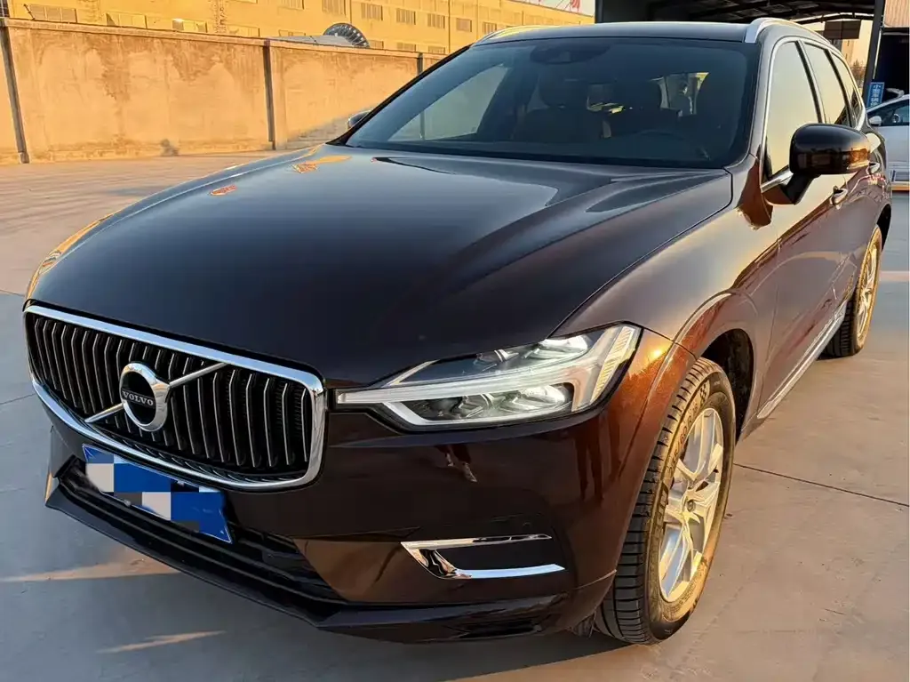 Volvo XC60 2021 из CN, фото 2