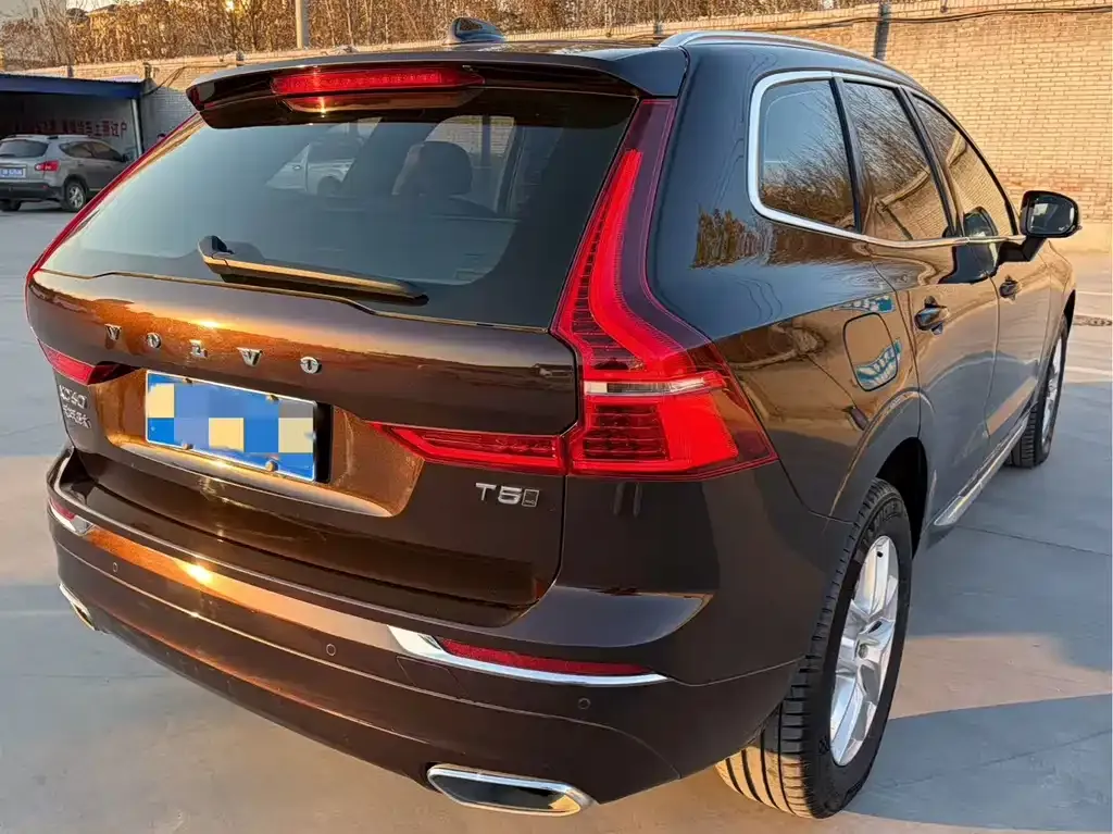 Volvo XC60 2021 из CN, фото 4
