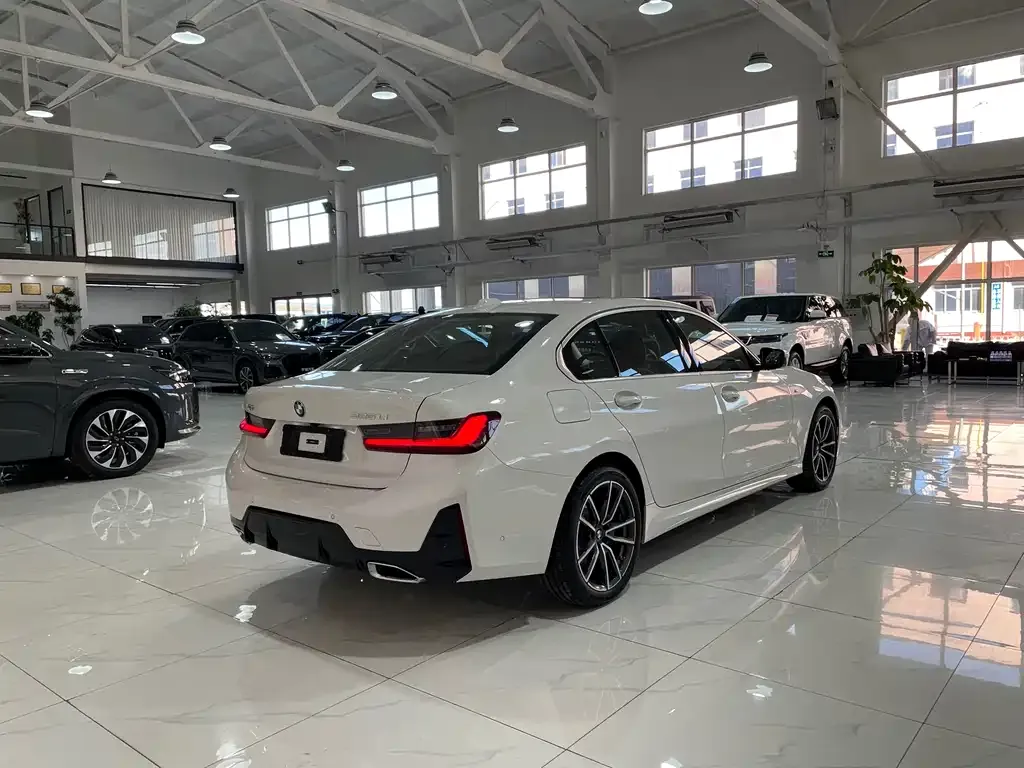 BMW 3 Series 2025 из CN, фото 6