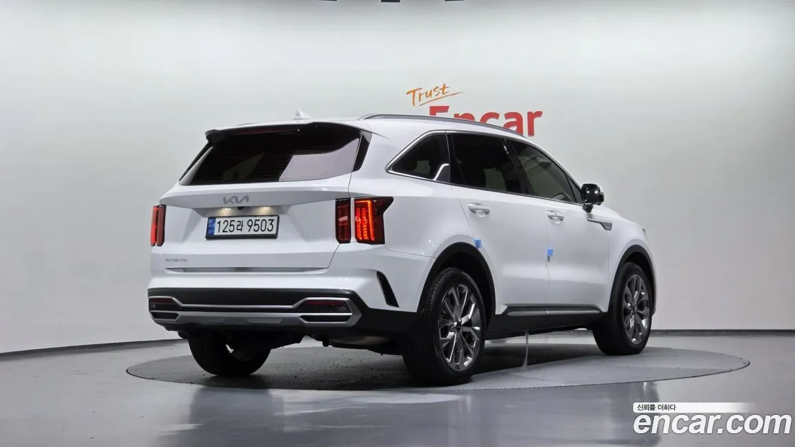Kia Sorento 2023 из KR, фото 2