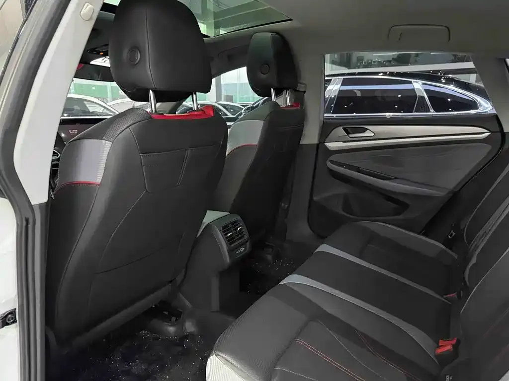 Volkswagen Lamando 2024 из CN, фото 10