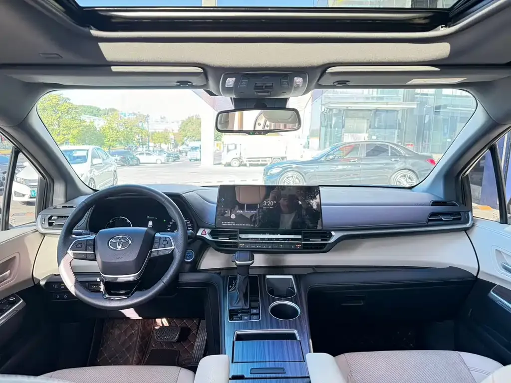 Toyota Sienna 2022 из CN, фото 9