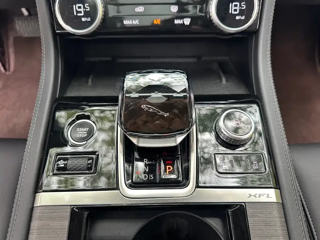 Jaguar XFL 2023 из CN, фото 7