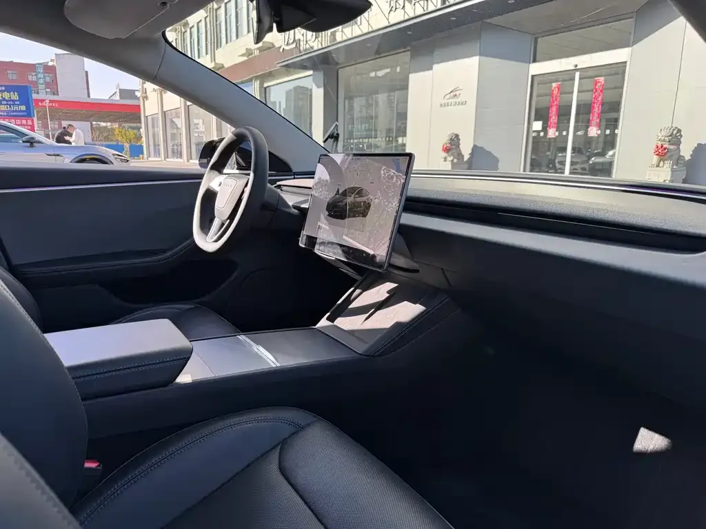Tesla Model 3 2024 из CN, фото 10