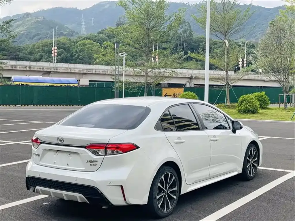 Toyota Levin — фото 10