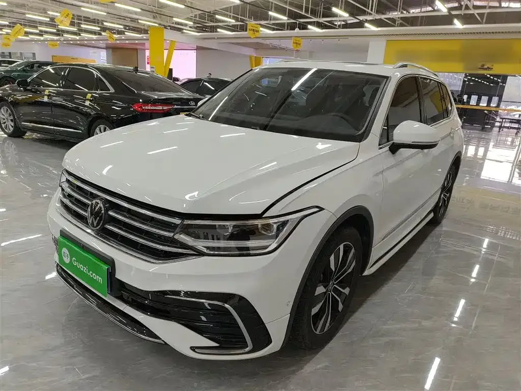 Volkswagen Tiguan L 2024 из CN, фото 2