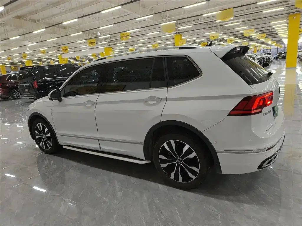 Volkswagen Tiguan L 2024 из CN, фото 5