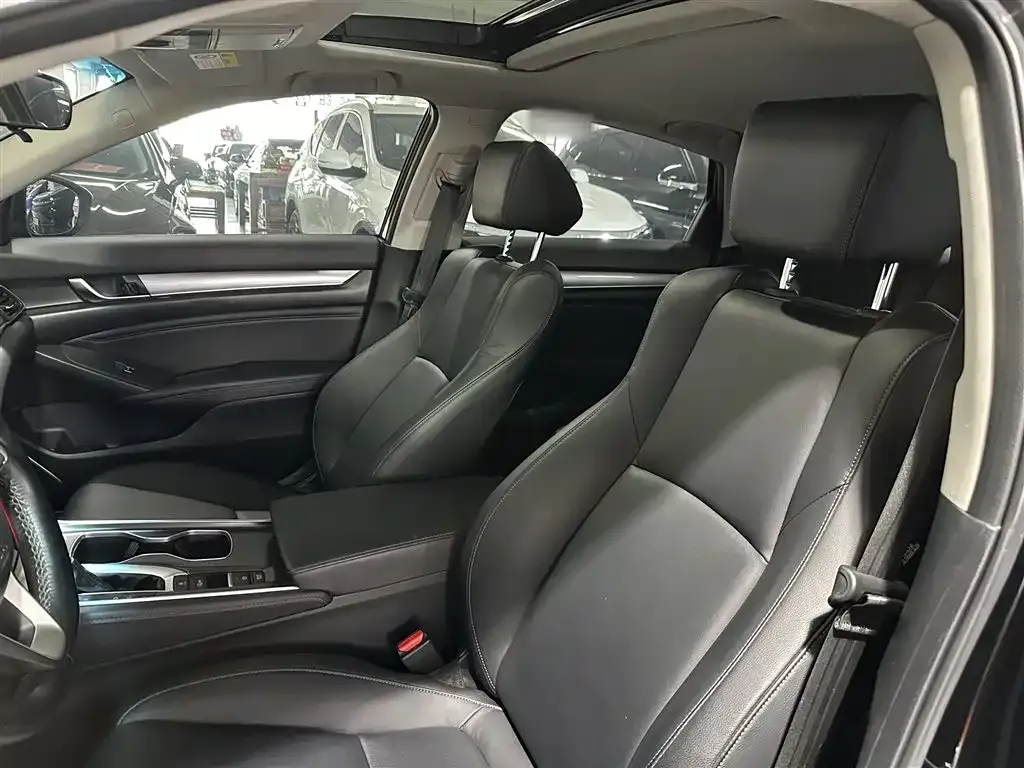 Honda Accord 2021 из CN, фото 6