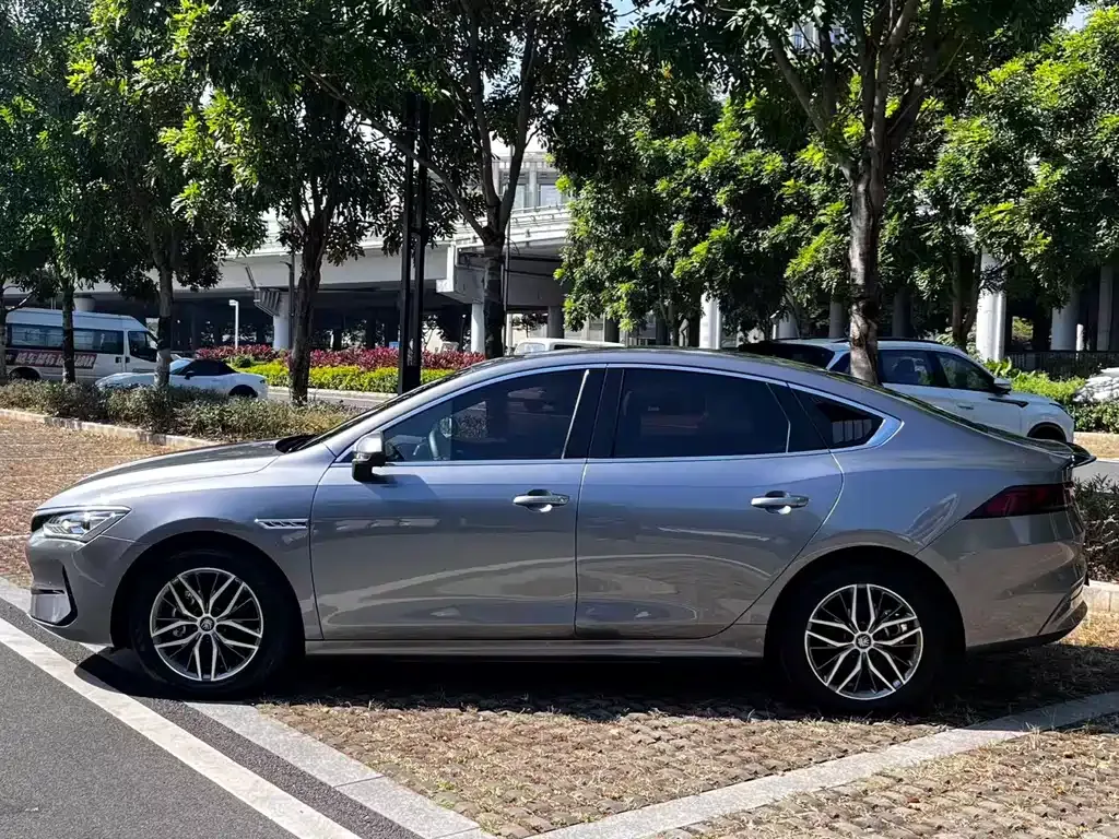 BYD Qin PLUS — фото 5