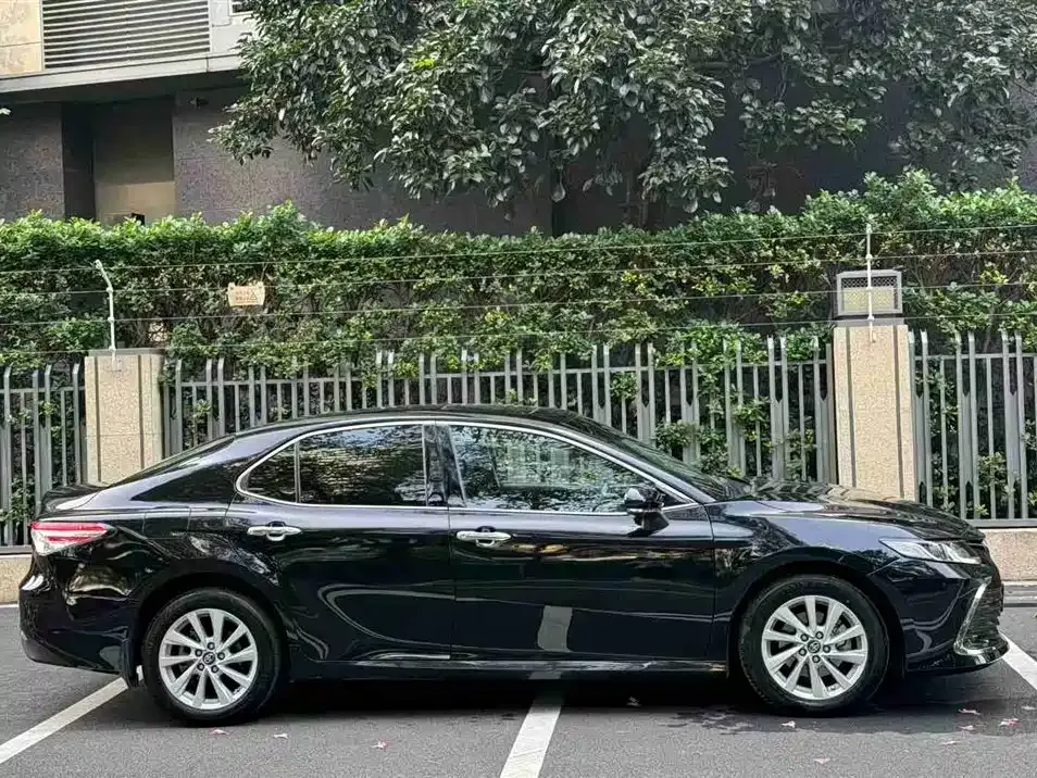 Toyota Camry 2023 из CN, фото 4