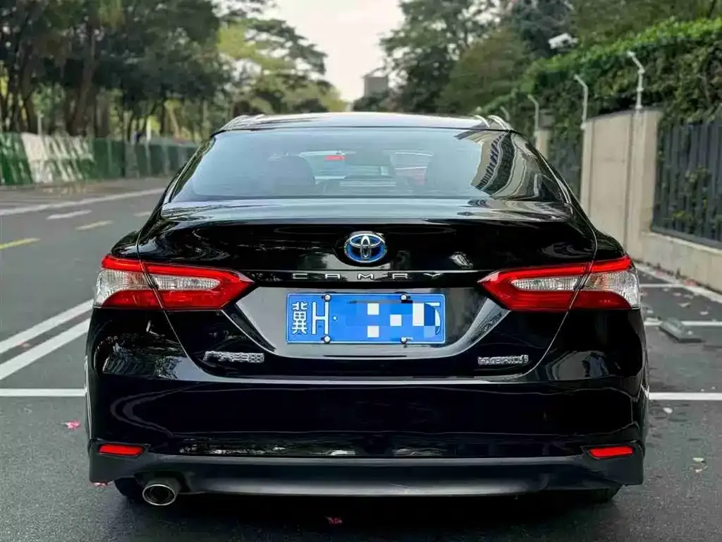 Toyota Camry 2023 из CN, фото 5