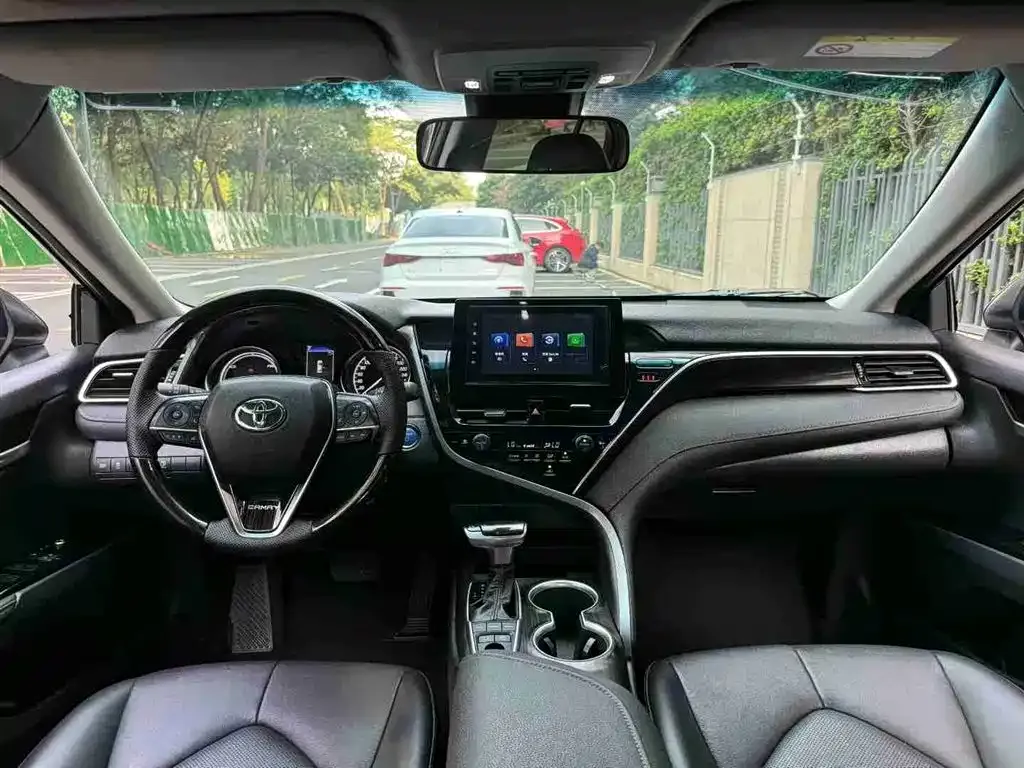 Toyota Camry 2023 из CN, фото 7