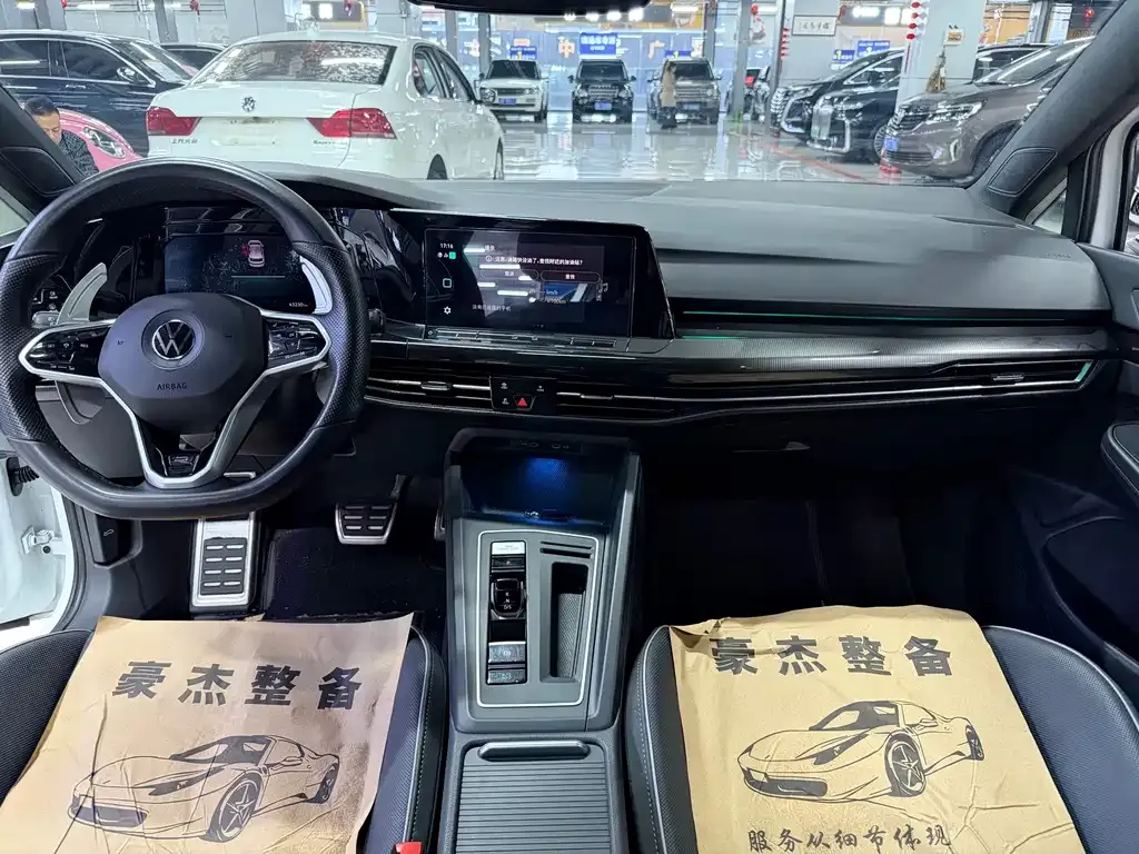Volkswagen Golf 2022 из CN, фото 6