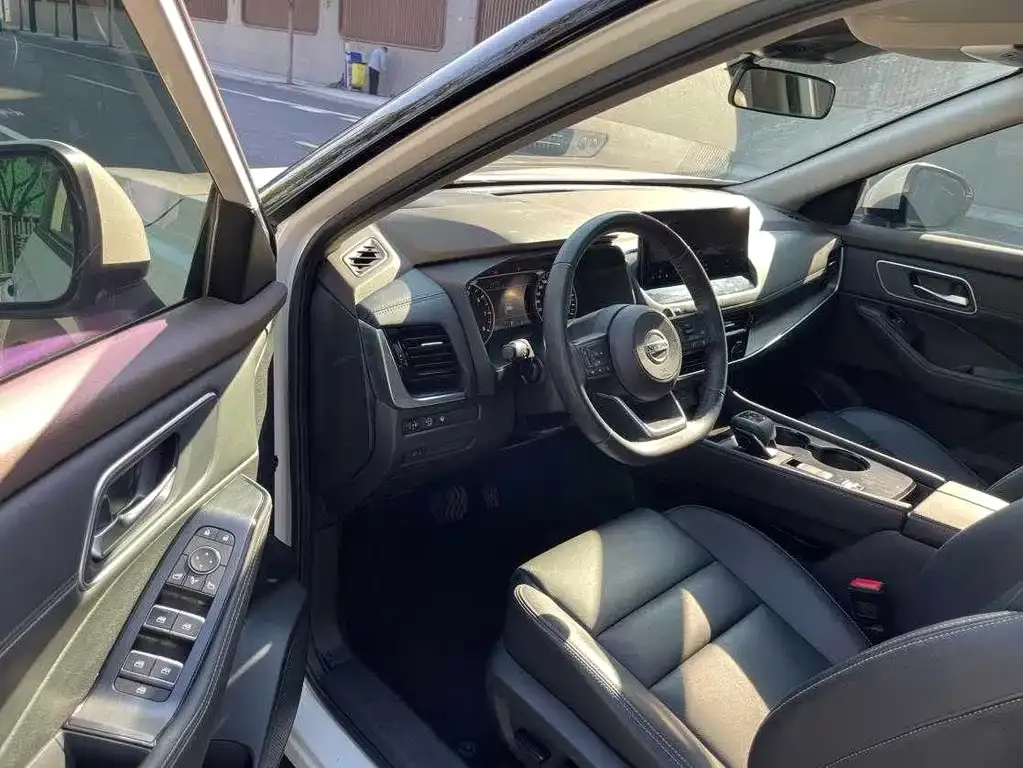Nissan X-Trail 2021 из CN, фото 4