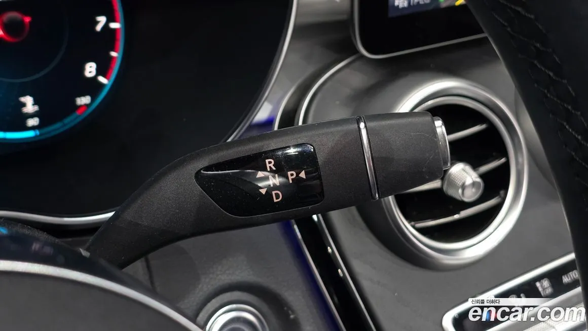 Mercedes-Benz C-Class 2023 из KR, фото 9