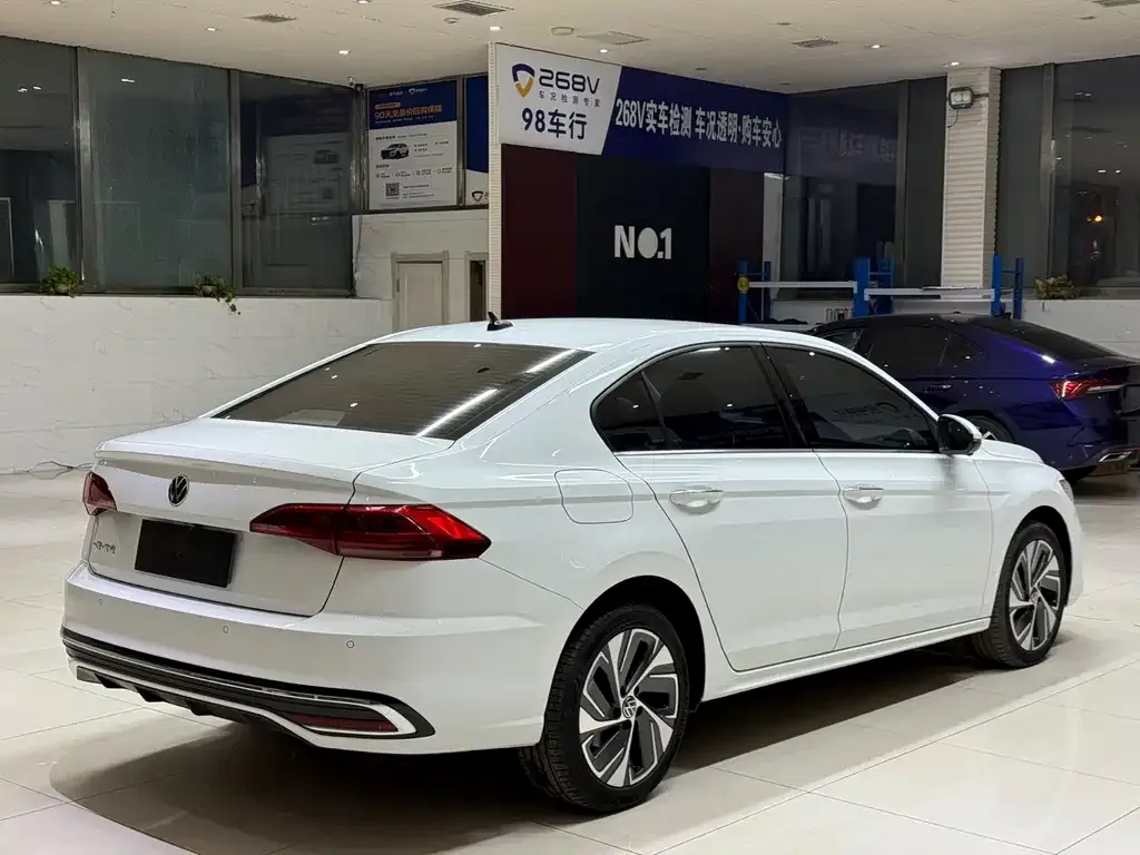 Volkswagen Bora 2022 из CN, фото 4