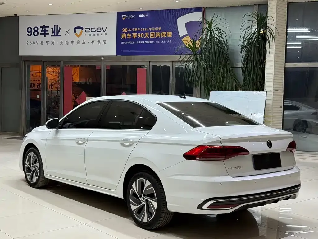 Volkswagen Bora 2022 из CN, фото 6