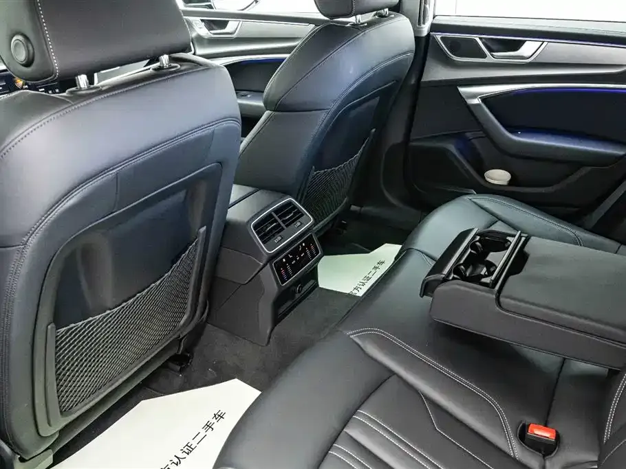 Audi A7 2024 из CN, фото 6