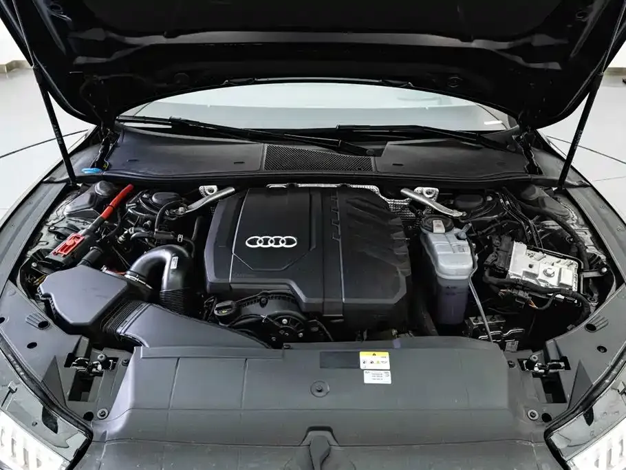 Audi A7 2024 из CN, фото 7