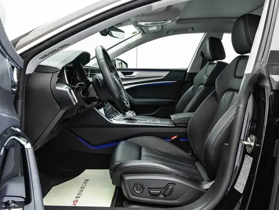 Audi A7 2024 из CN, фото 9